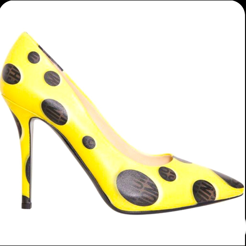 Moschino Spongebob leather pumps size 37/7